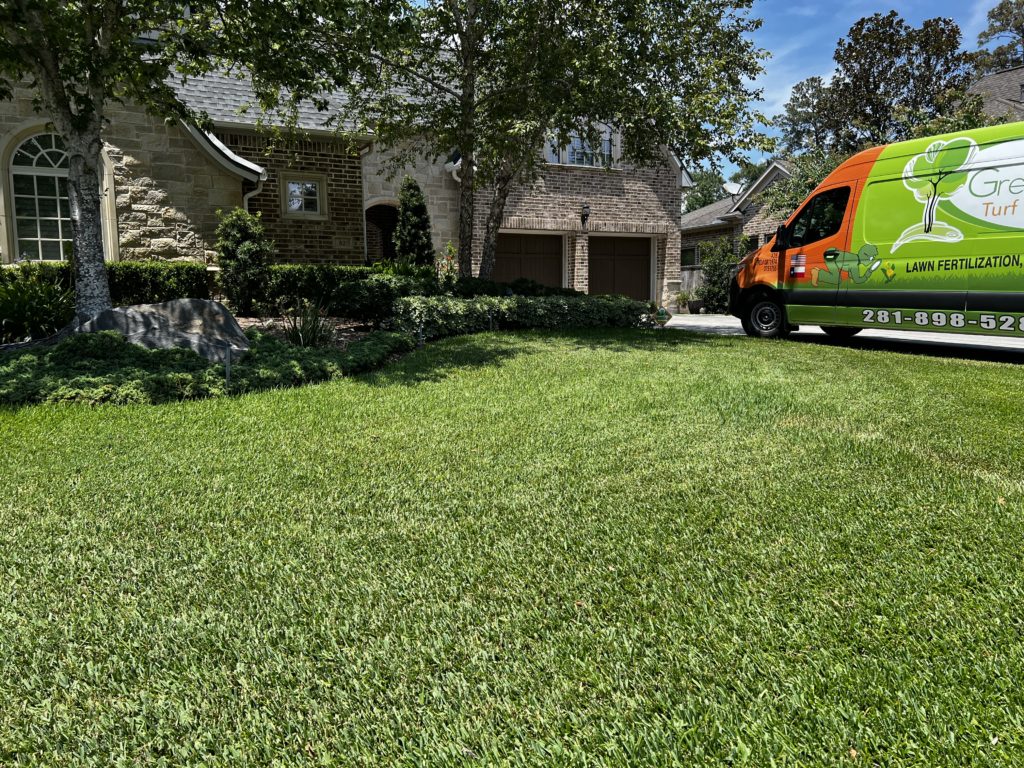 GreenGate Turf & Pest provides the 8-step lawn fertilization service in Houston, TX.