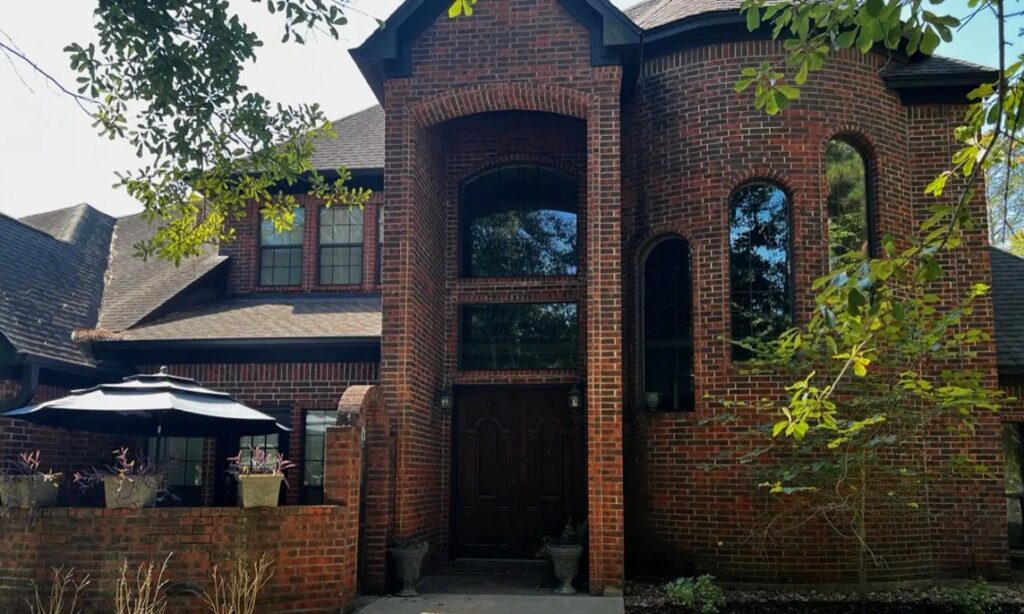 A home treated for quarterly pest control service by GreenGate Turf & Pest