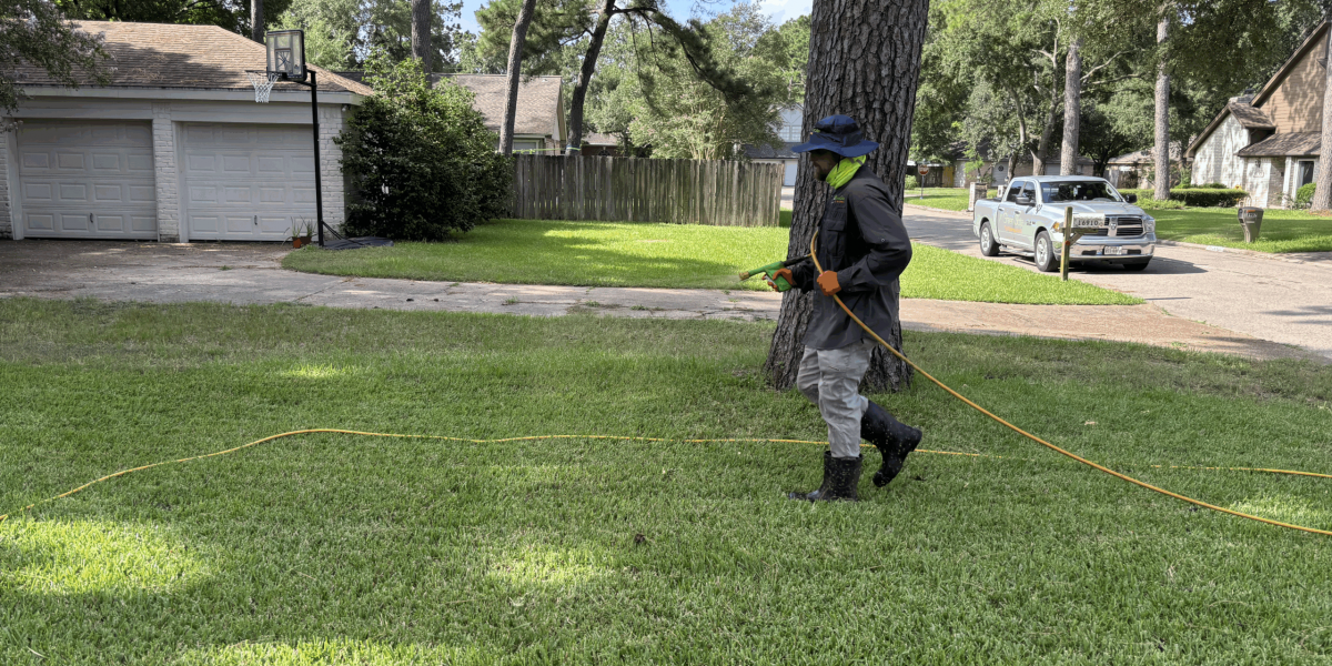 GreenGate Technician completing a Fall Fertilizer Application